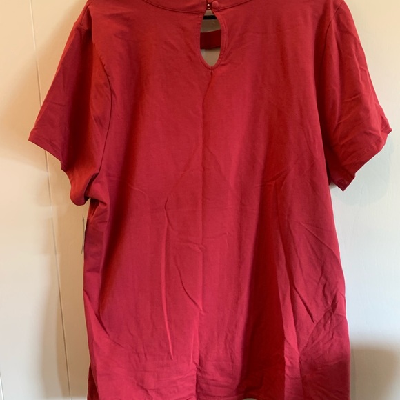 Torrid size 4 Raspberry Key Hole Scuba shirt with tags. - Picture 2 of 5